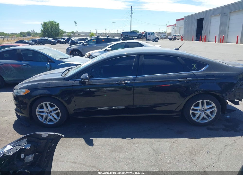 2015 FORD FUSION VIN: 1FA6P0H75F5105304