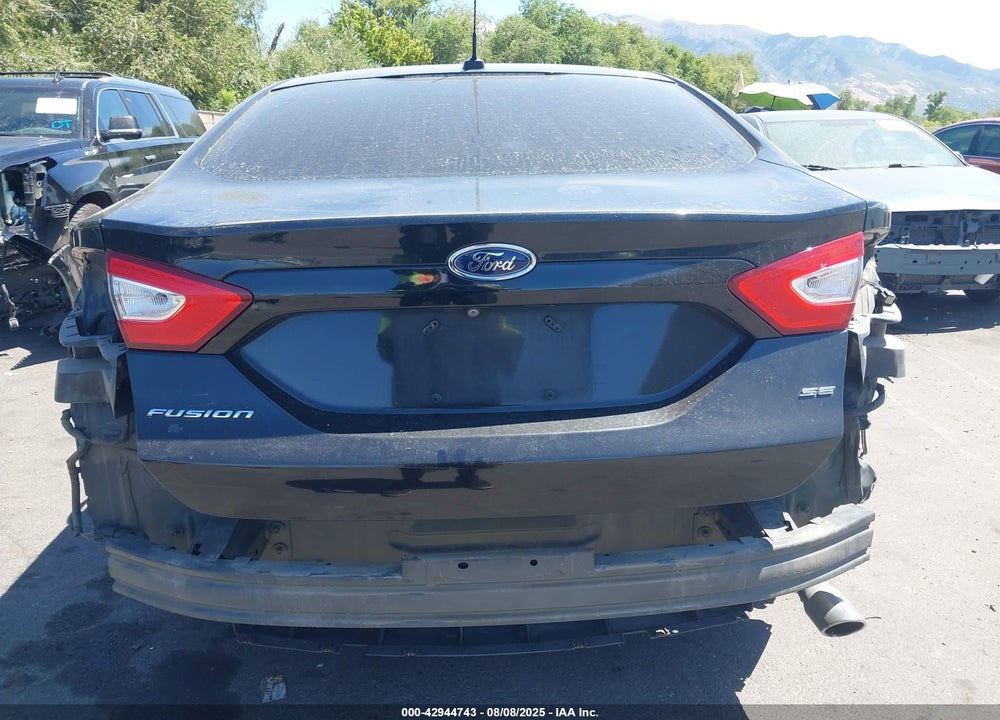 2015 FORD FUSION VIN: 1FA6P0H75F5105304