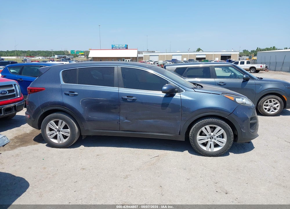 2017 KIA SPORTAGE VIN: KNDPM3AC8H7167187