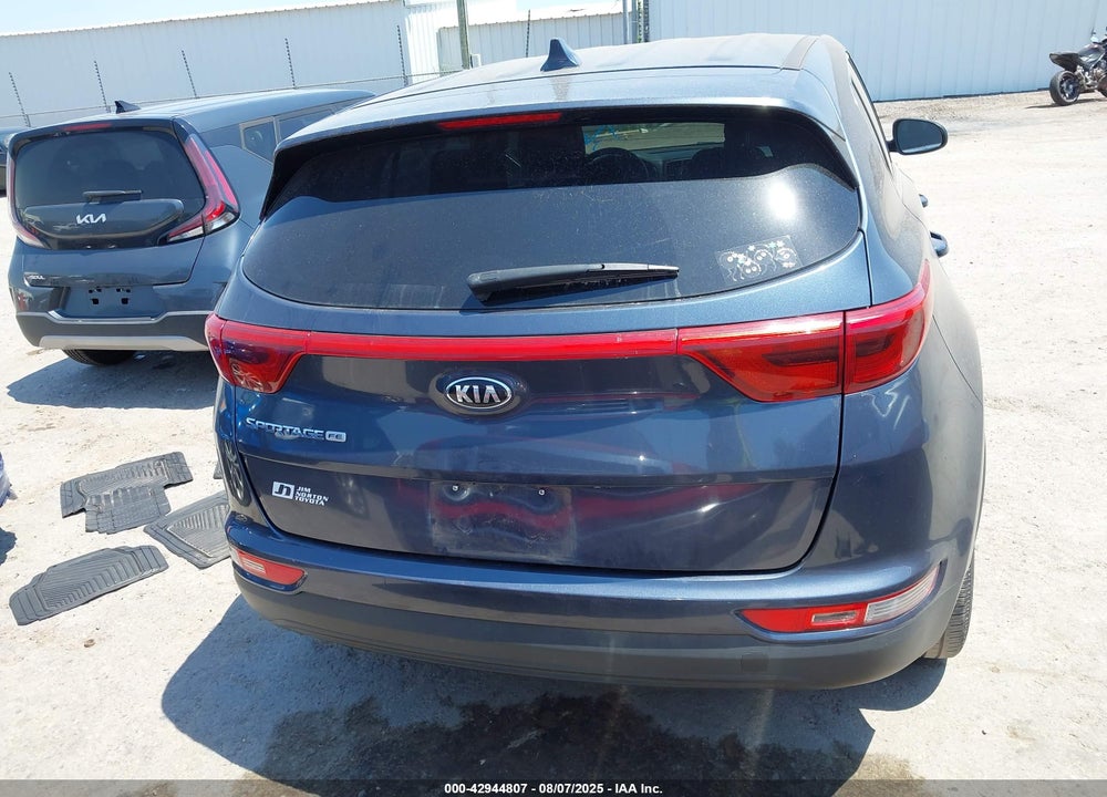 2017 KIA SPORTAGE VIN: KNDPM3AC8H7167187