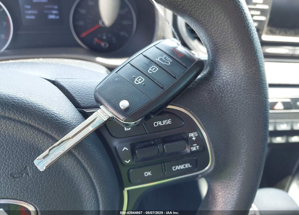 2017 KIA SPORTAGE VIN: KNDPM3AC8H7167187