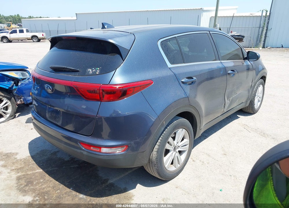 2017 KIA SPORTAGE VIN: KNDPM3AC8H7167187