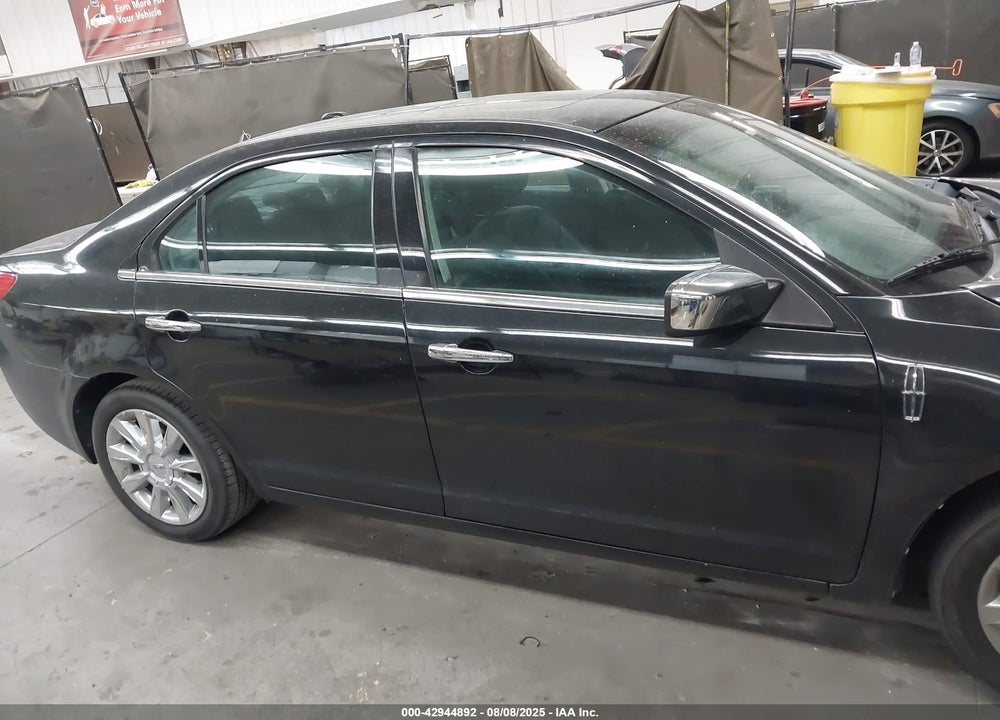 2010 LINCOLN MKZ VIN: 3LNHL2JC1AR751622