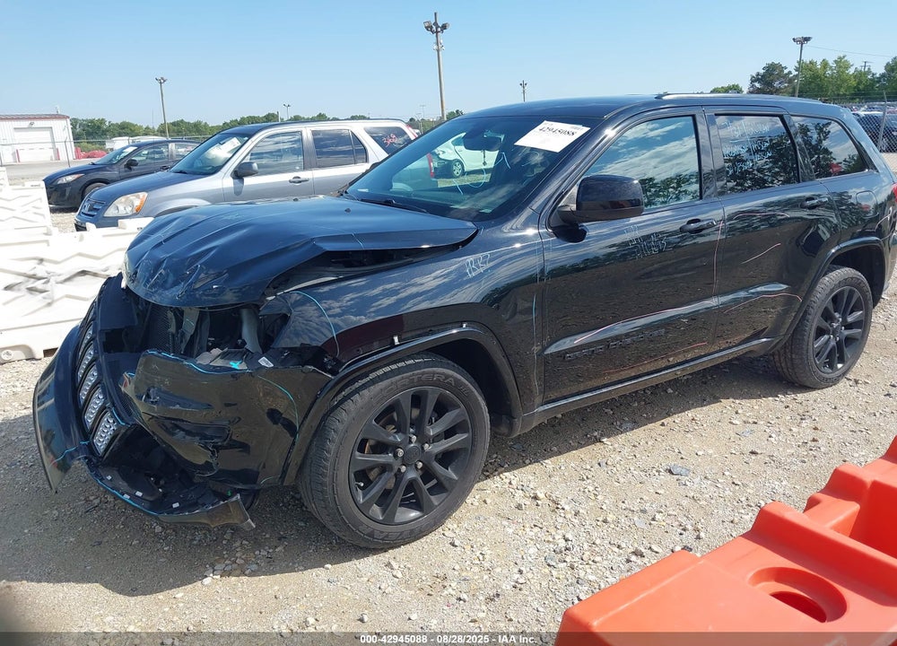2017 JEEP GRAND CHEROKEE VIN: 1C4RJFAG7HC792340