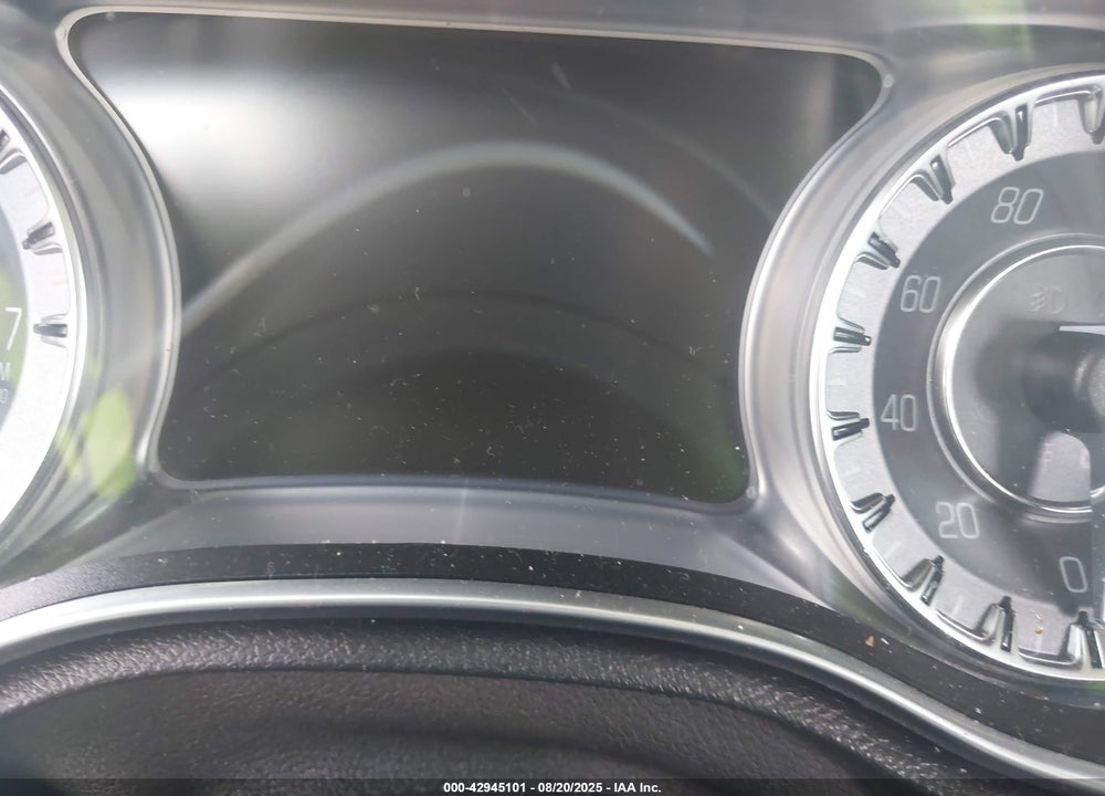 2018 CHRYSLER 300 TOURING VIN: 2C3CCAAGXJH275057