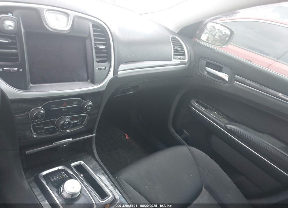 2018 CHRYSLER 300 TOURING VIN: 2C3CCAAGXJH275057