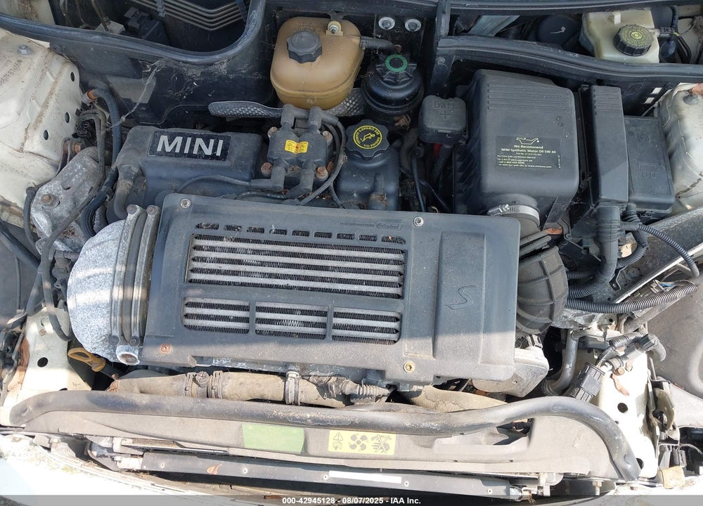 2006 MINI COOPER S VIN: WMWRH33586TF87466