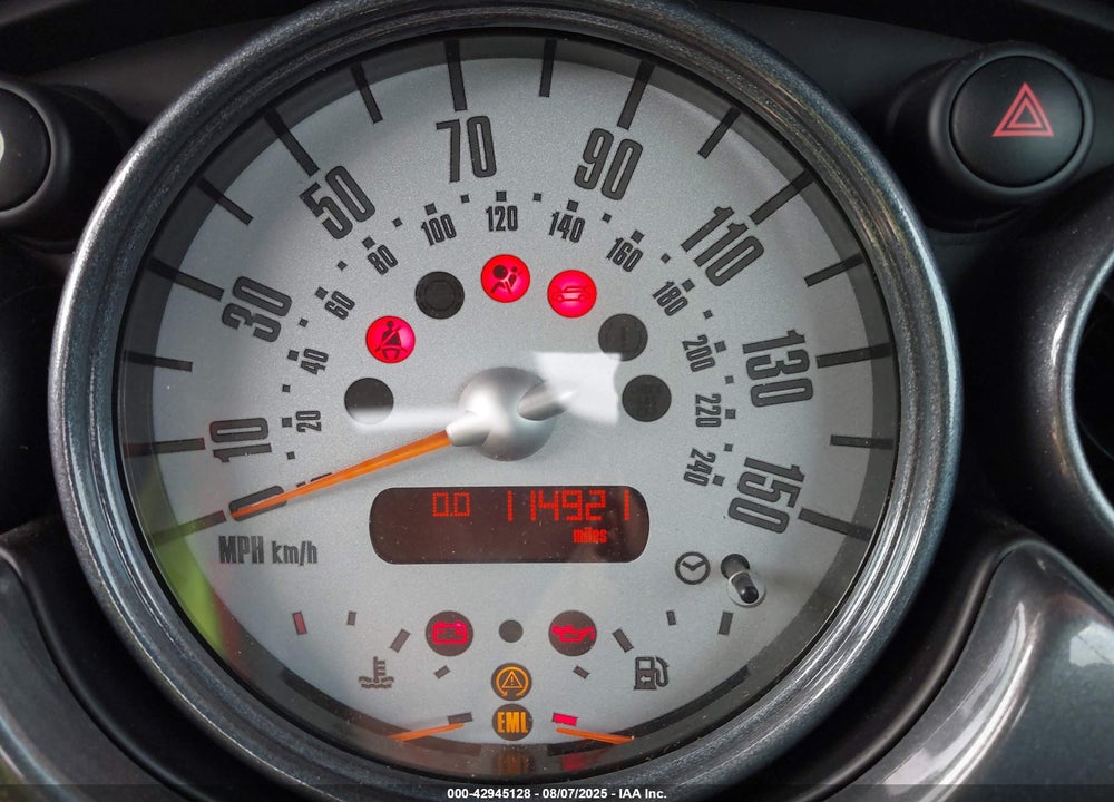 2006 MINI COOPER S VIN: WMWRH33586TF87466