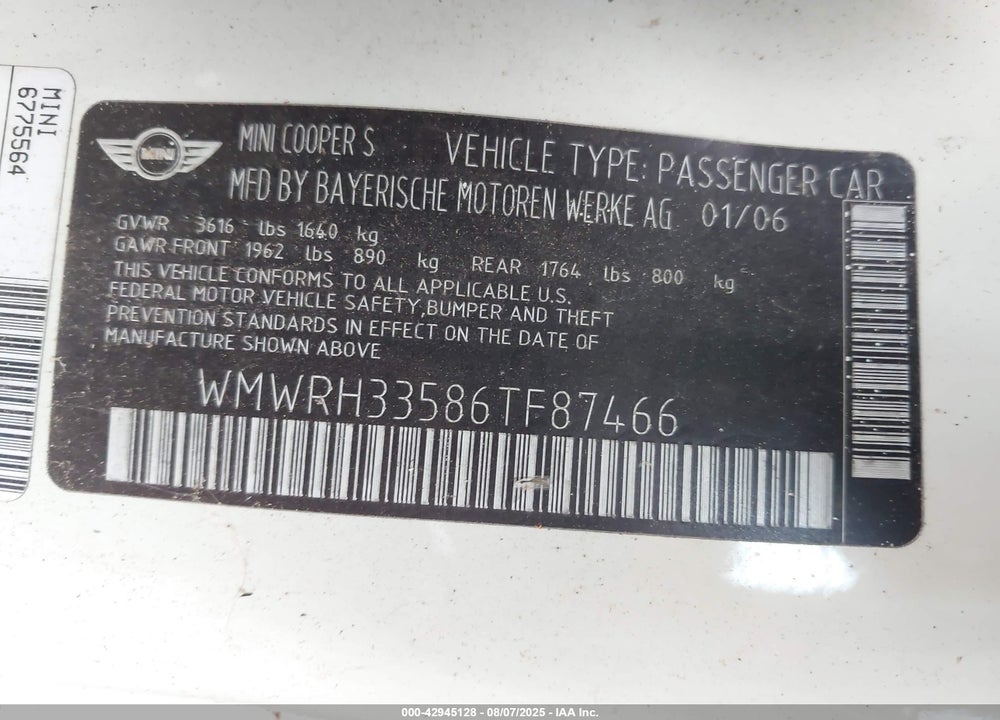 2006 MINI COOPER S VIN: WMWRH33586TF87466