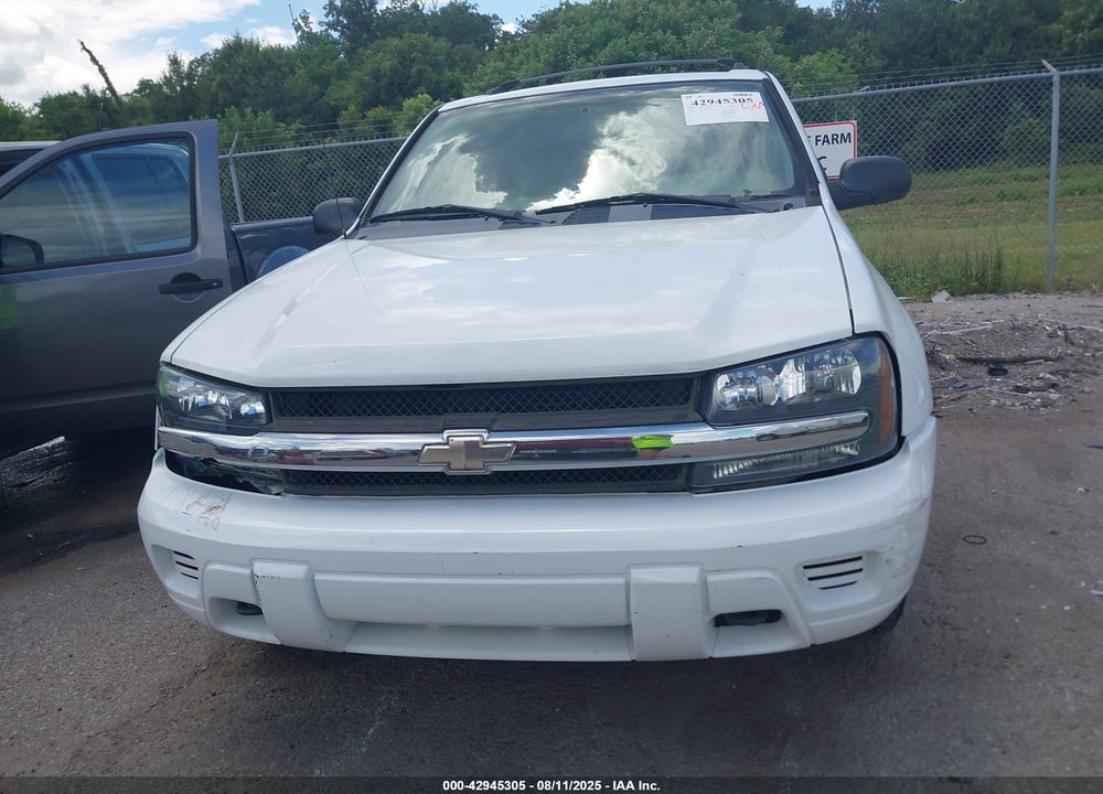 2005 CHEVROLET TRAILBLAZER LS VIN: 1GNDT13S852232294