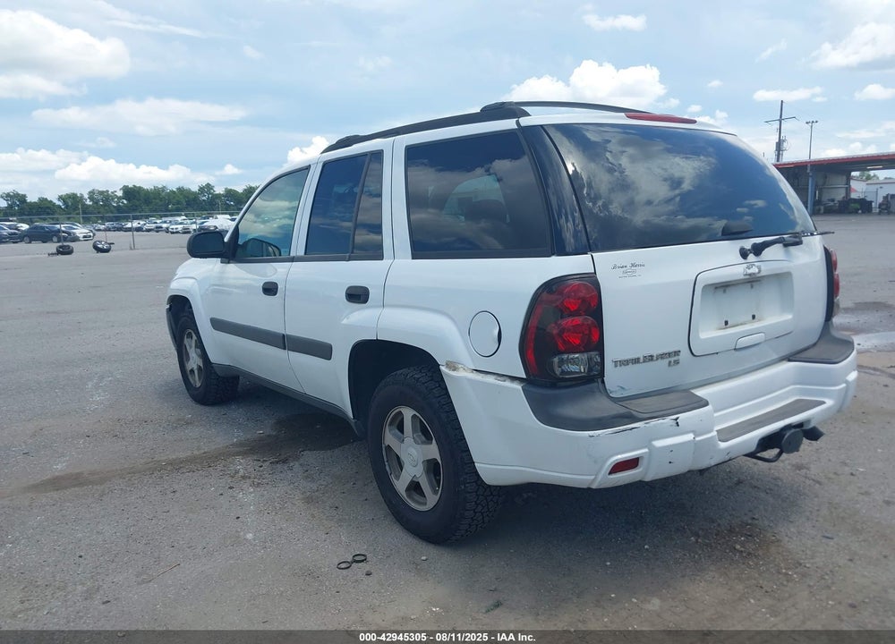 2005 CHEVROLET TRAILBLAZER LS VIN: 1GNDT13S852232294