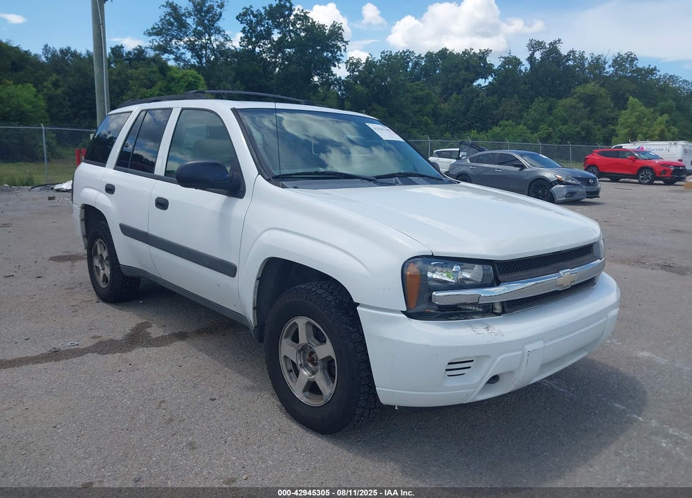 2005 CHEVROLET TRAILBLAZER LS VIN: 1GNDT13S852232294