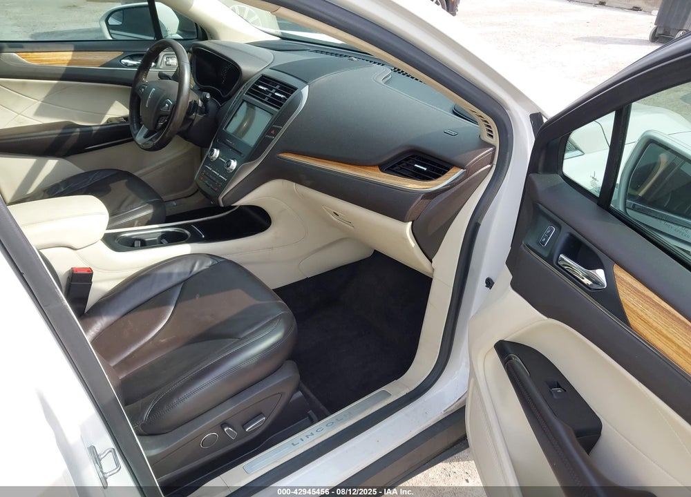 2016 LINCOLN MKC VIN: 5LMCJ2C92GUJ08258