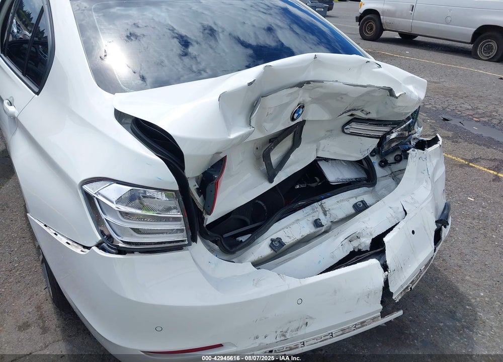 2014 BMW 3 SERIES VIN: WBA3D3C58EK154975