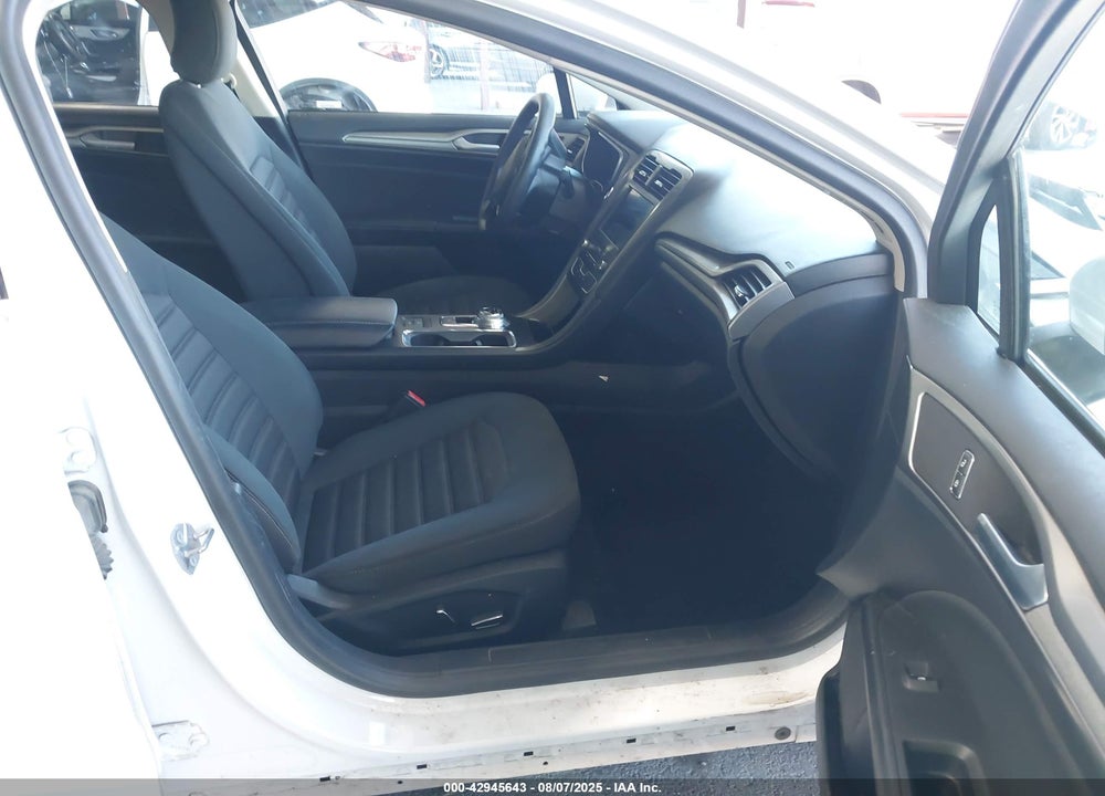 2019 FORD FUSION HYBRID VIN: 3FA6P0LU5KR204662