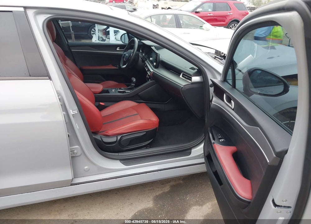 2021 KIA K5 VIN: 5XXG64J26MG060972