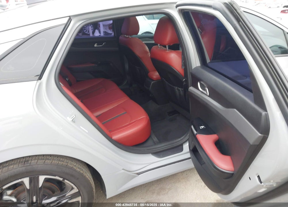 2021 KIA K5 VIN: 5XXG64J26MG060972