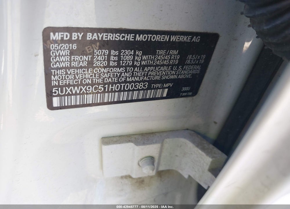 2017 BMW X3 VIN: 5UXWX9C51H0T00383