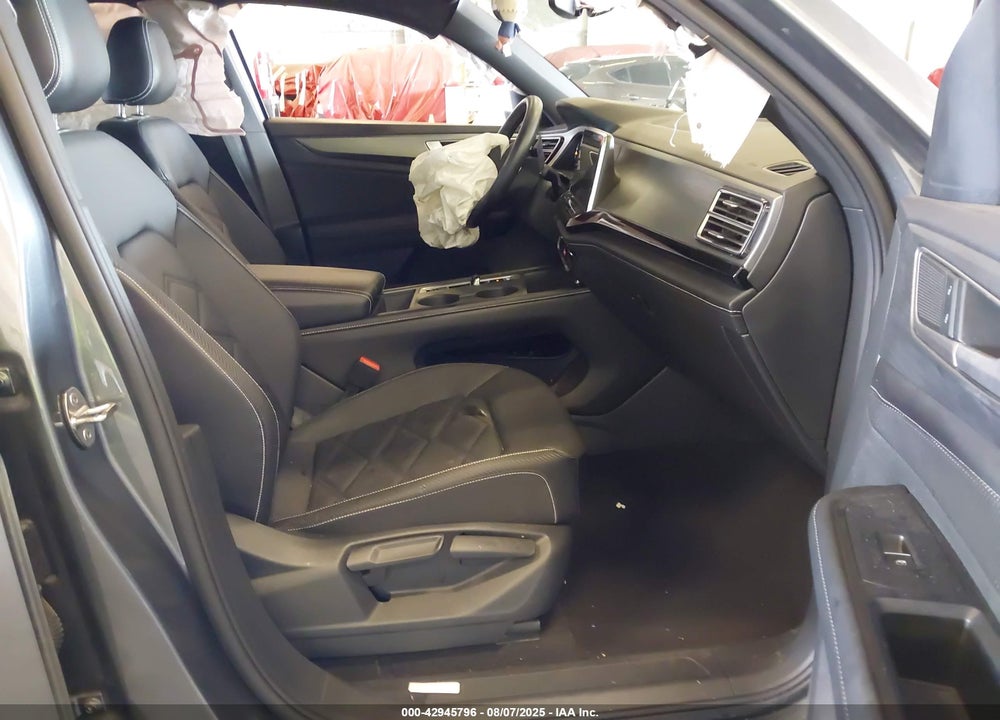 2024 VOLKSWAGEN ATLAS CROSS SPORT 2.0T SE VIN: 1V2LE2CA7RC201998