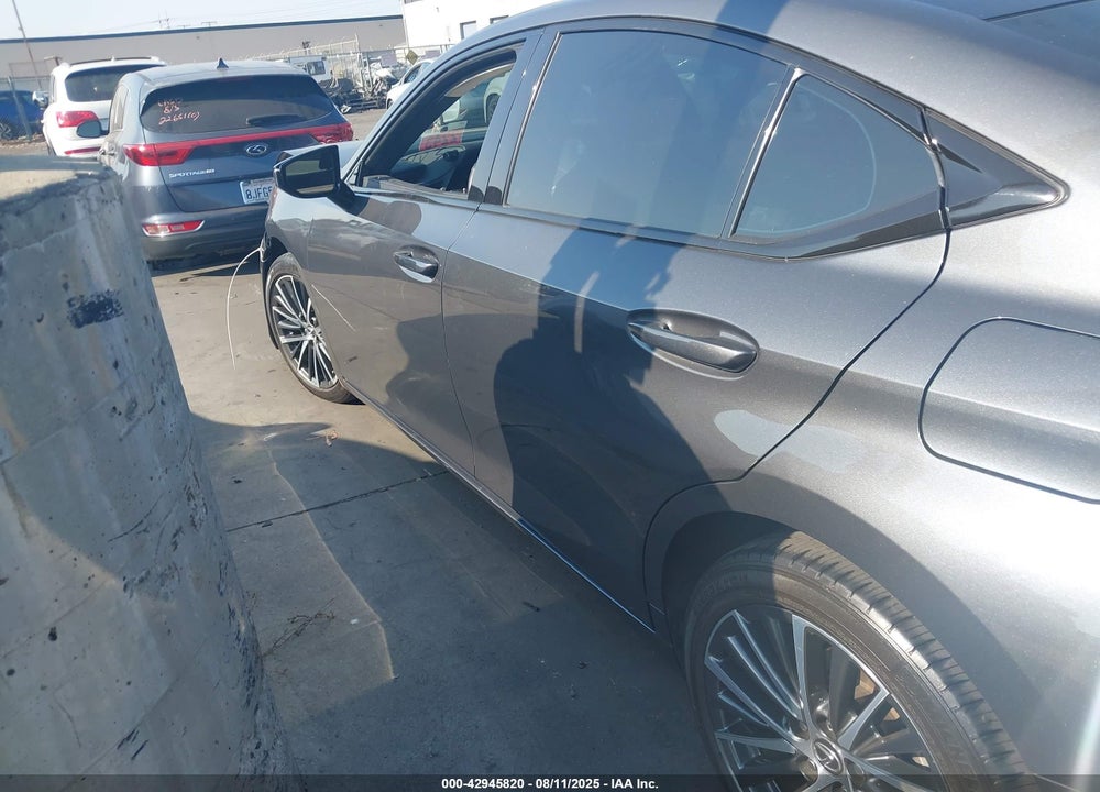 2022 LEXUS ES VIN: 58ADZ1B10NU120002