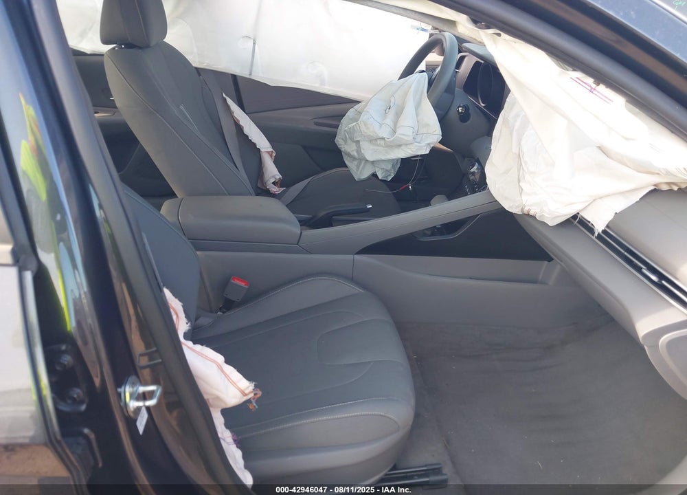 2021 HYUNDAI ELANTRA VIN: 5NPLM4AG5MH028146