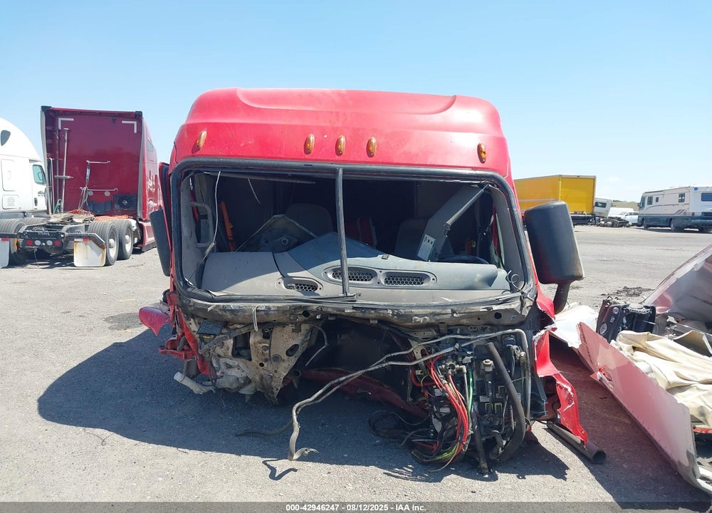 2014 FREIGHTLINER CASCADIA 125 VIN: 1FUJGLD59ELFM2352