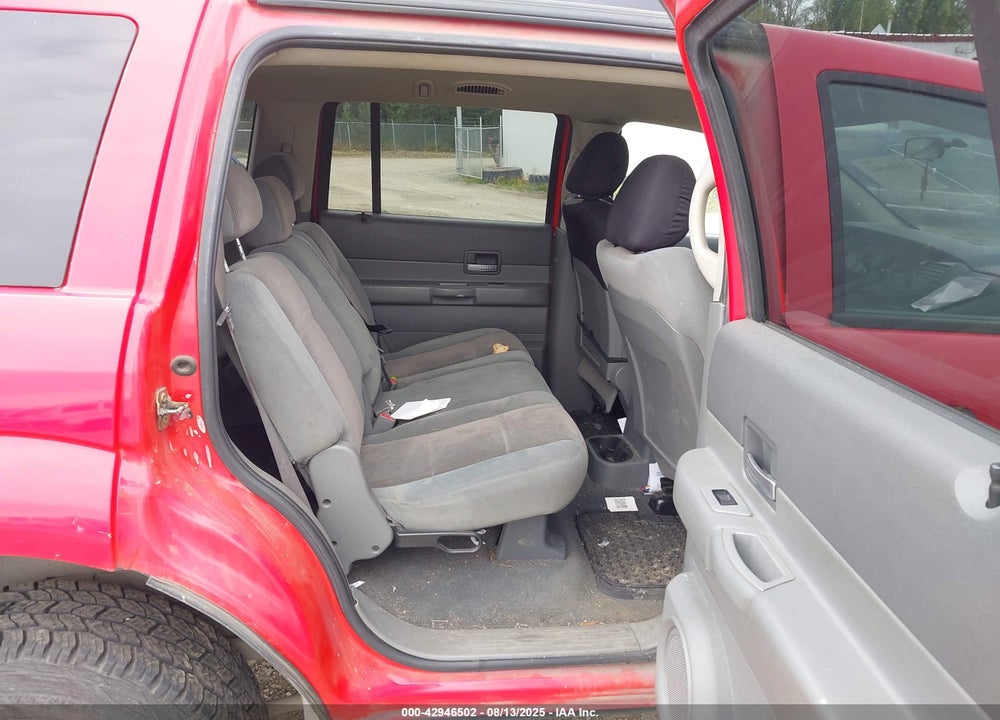 2005 DODGE DURANGO SLT VIN: 1D4HB48D15F569281
