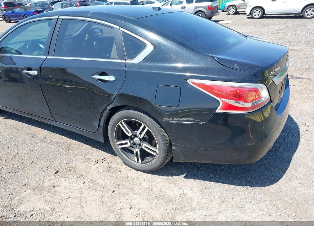 2013 NISSAN ALTIMA VIN: 1N4AL3AP8DN477167