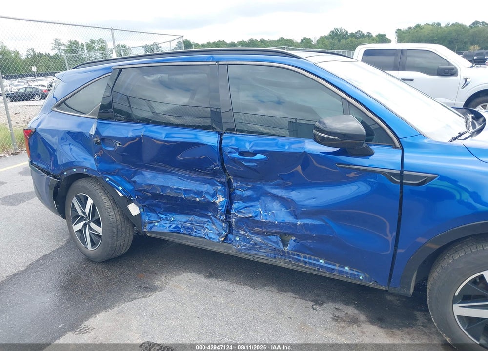 2021 KIA SORENTO VIN: 5XYRL4LC3MG070099