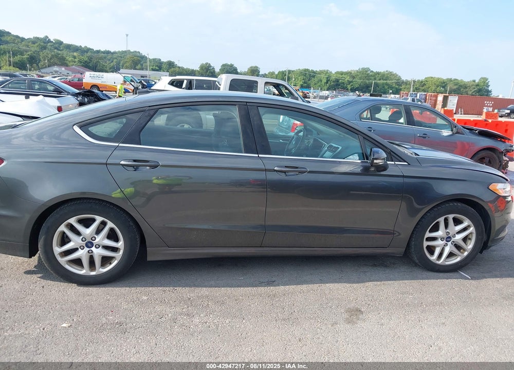 2016 FORD FUSION VIN: 1FA6P0H77G5117696