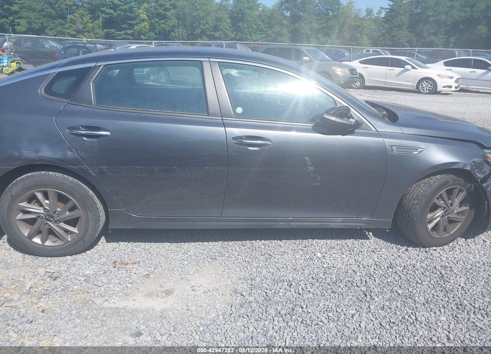 2020 KIA OPTIMA VIN: 5XXGT4L34LG431883