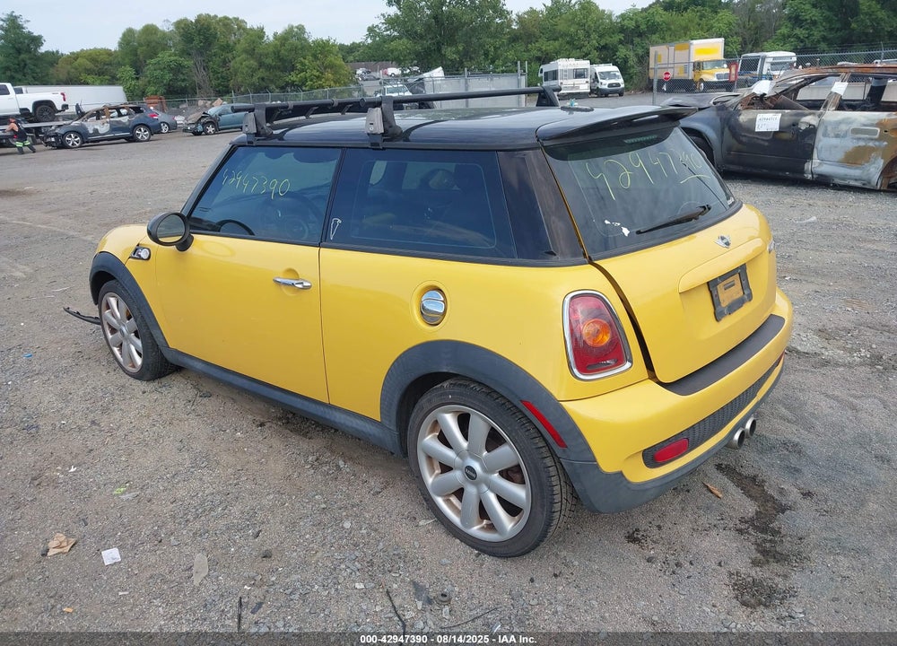 2009 MINI COOPER VIN: WMWMF73579TT95190