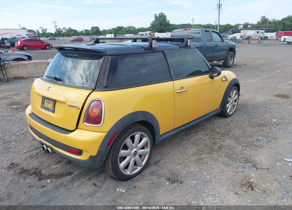 2009 MINI COOPER VIN: WMWMF73579TT95190
