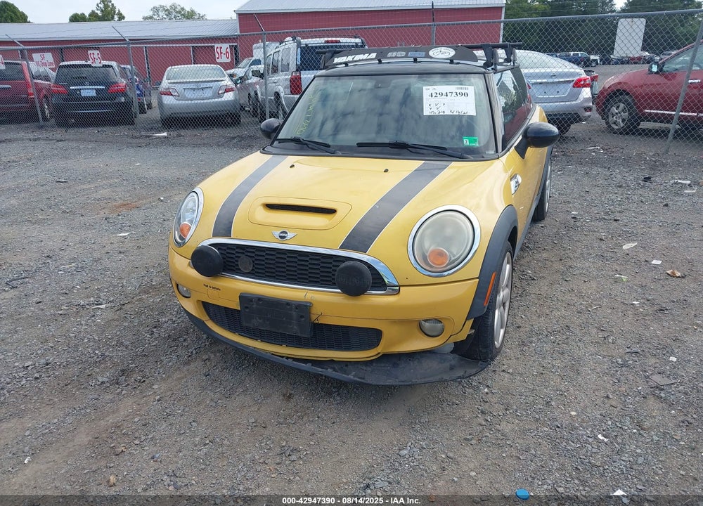 2009 MINI COOPER VIN: WMWMF73579TT95190