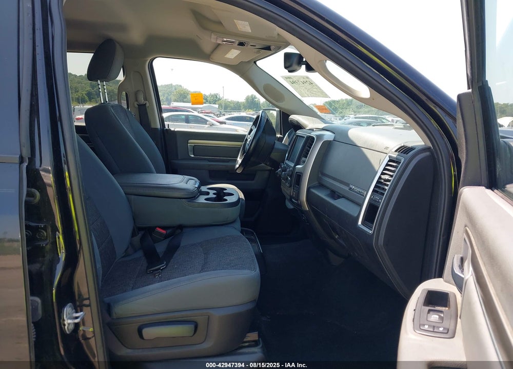 2017 RAM 1500 VIN: 3C6RR7LTXHG777991