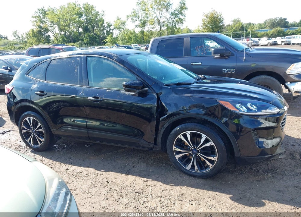 2022 FORD ESCAPE VIN: 1FMCU9G66NUA82540