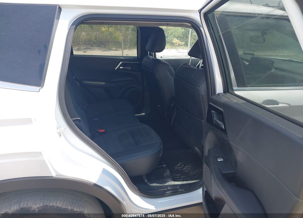 2024 MITSUBISHI OUTLANDER VIN: JA4J4VA8XRZ048151