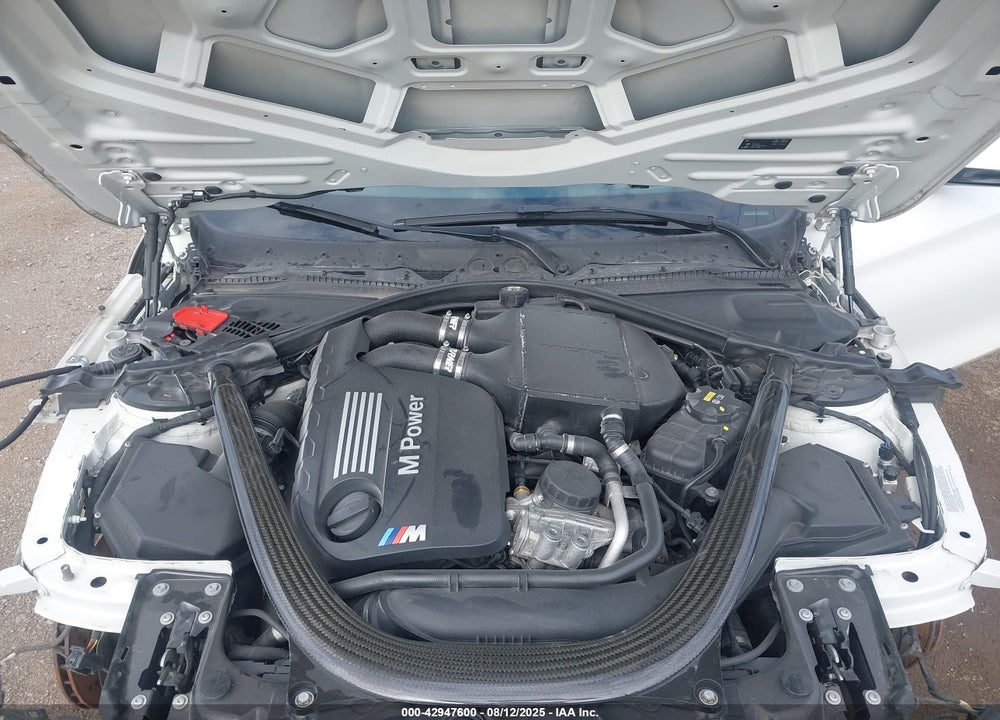 2016 BMW M4 VIN: WBS3R9C57GK336041