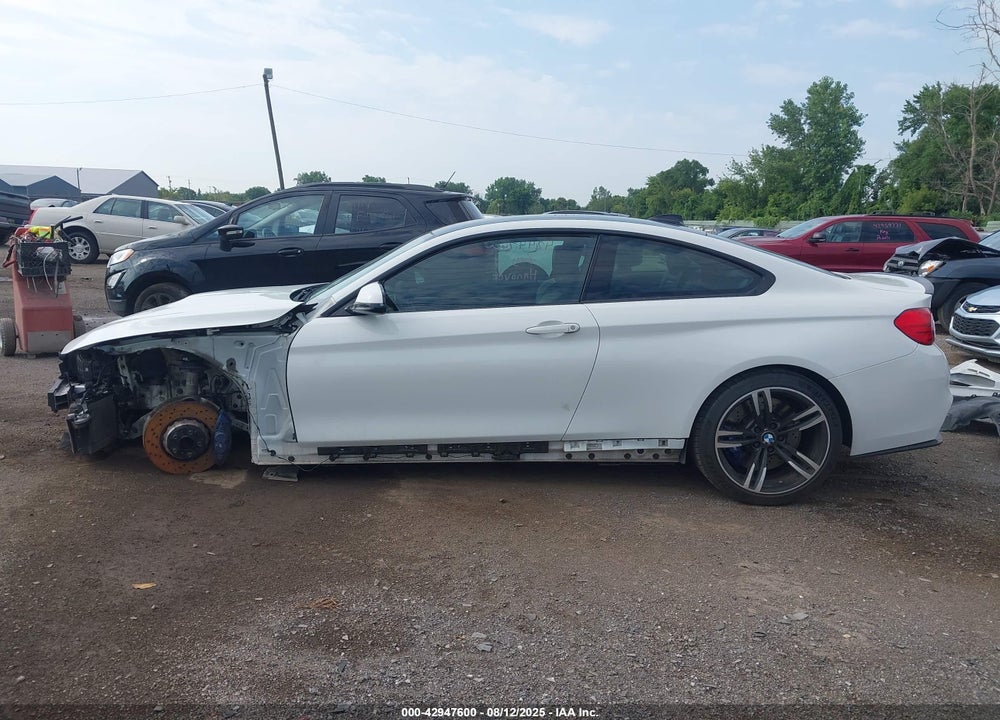 2016 BMW M4 VIN: WBS3R9C57GK336041