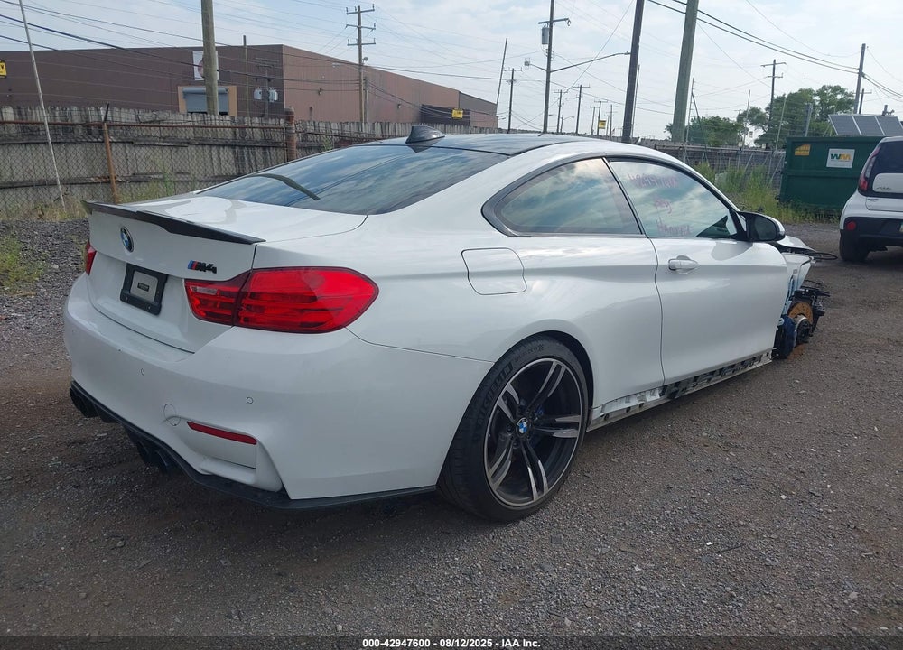 2016 BMW M4 VIN: WBS3R9C57GK336041
