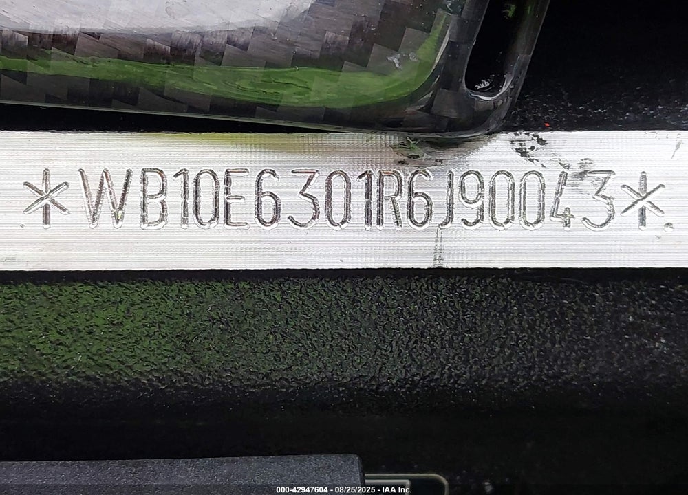 2024 BMW S 1000 RR VIN: WB10E6301R6J90043