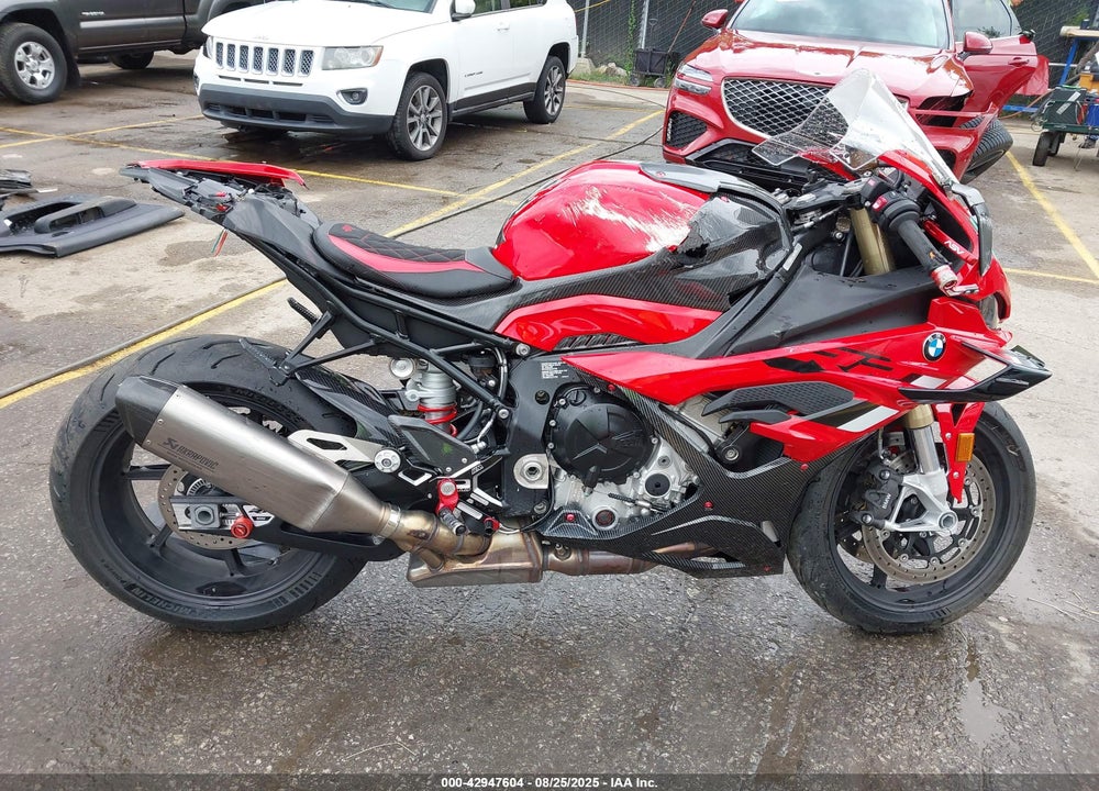 2024 BMW S 1000 RR VIN: WB10E6301R6J90043