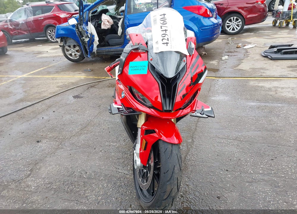 2024 BMW S 1000 RR VIN: WB10E6301R6J90043
