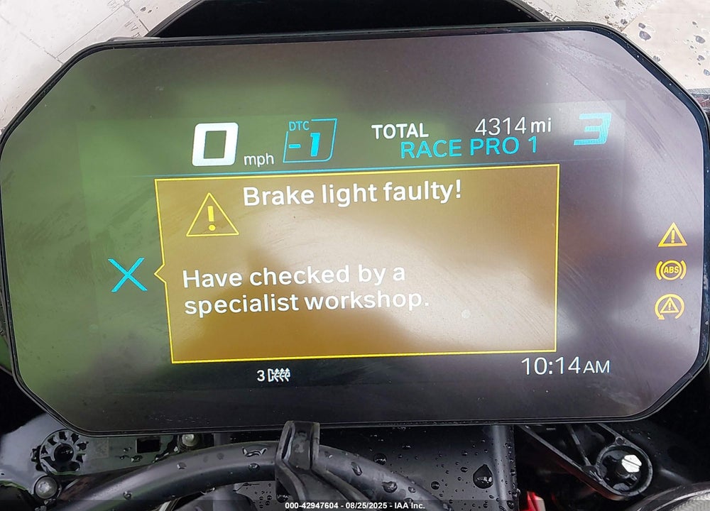 2024 BMW S 1000 RR VIN: WB10E6301R6J90043