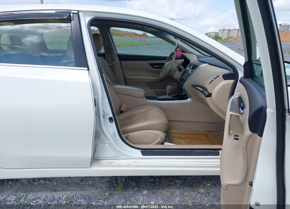 2014 NISSAN ALTIMA VIN: 1N4AL3AP0EN330861