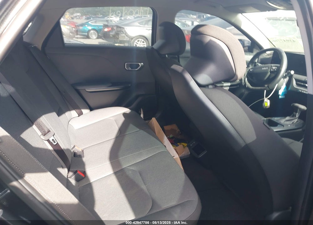 2025 KIA K4 VIN: 3KPFT4DE2SE156999