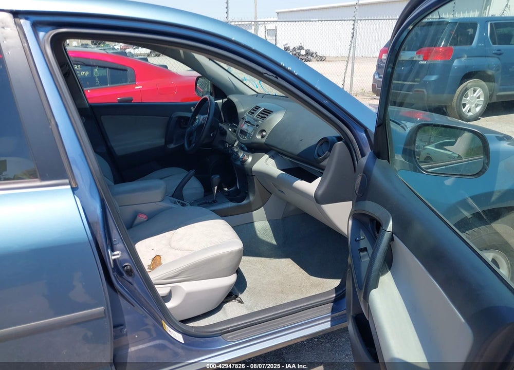 2011 TOYOTA RAV4 VIN: 2T3BF4DV8BW102312