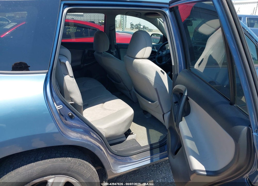 2011 TOYOTA RAV4 VIN: 2T3BF4DV8BW102312
