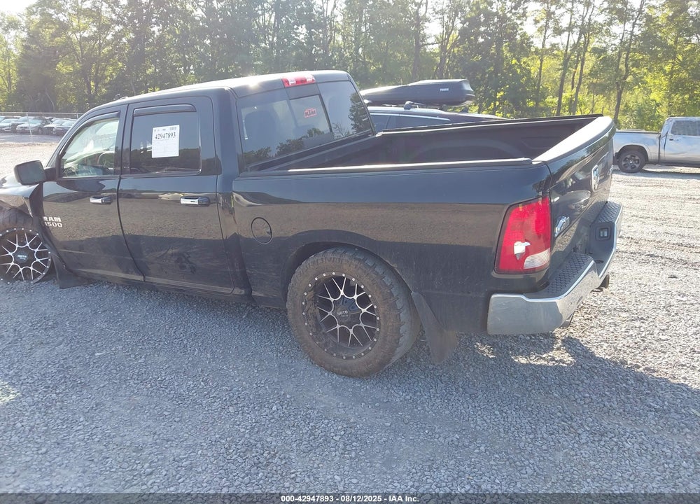 2017 RAM 1500 VIN: 3C6RR7LT0HG668715