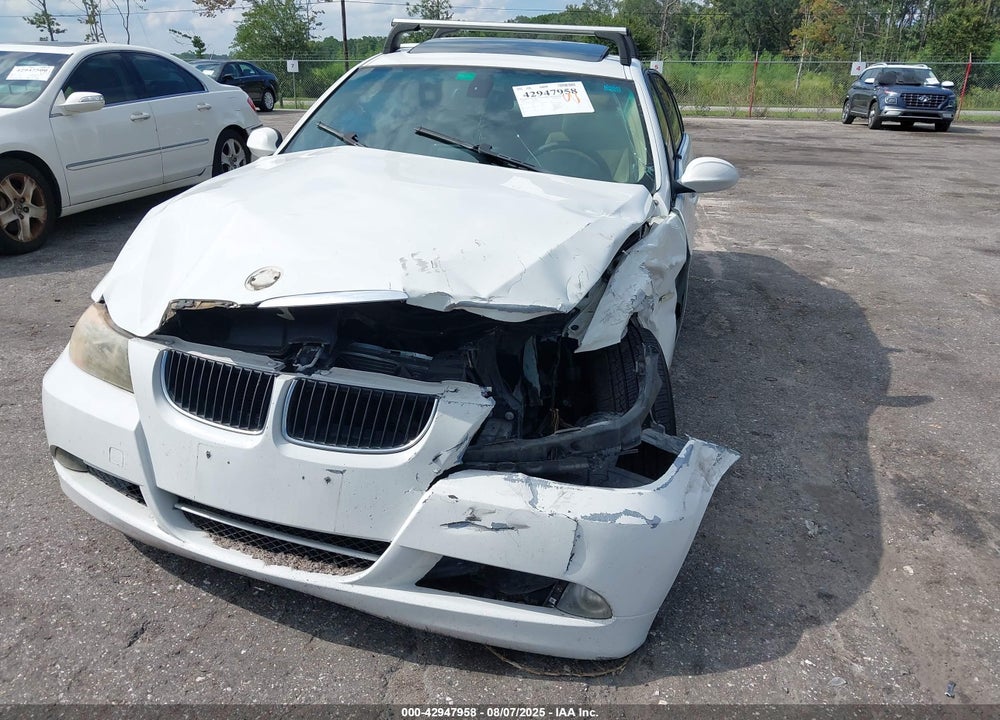 2008 BMW 328I VIN: WBAVA37558NL52752